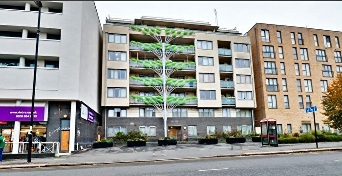 2 Bedroom Flat To Rent In London Road, Croydon, Surrey, CR0