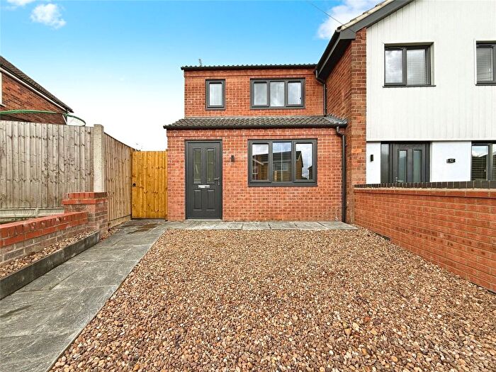 2 Bedroom Semi-Detached House To Rent In Beverley Grove, North Hykeham, Lincoln, Lincolnshire, LN6
