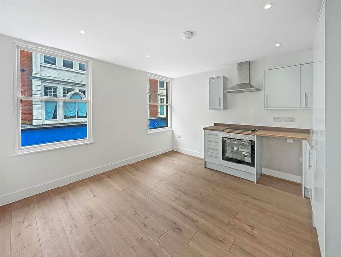 1 Bedroom Flat To Rent In Long Wyre Street, City Centre, Colchester, CO1
