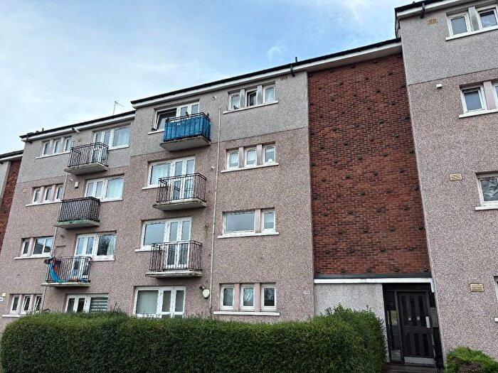 2 Bedroom Flat To Rent In Berryknowes Road, Glasgow, G52