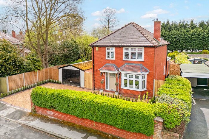 3 Bedroom Detached House For Sale In East Avenue, Great Sankey, Warrington, WA5
