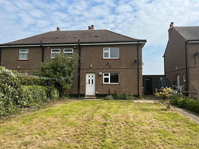 3 Bedroom Semi-Detached House To Rent In Sea Dyke Way, Marshchapel, DN36