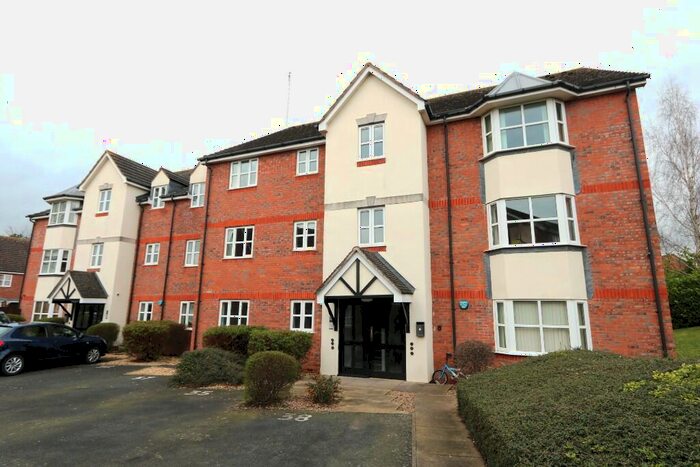2 Bedroom Apartment To Rent In Birch End, Warwick, Warwickshire, CV34