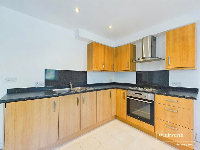 1 Bedroom Flat To Rent In Norreys Avenue, Wokingham, Berkshire, RG40