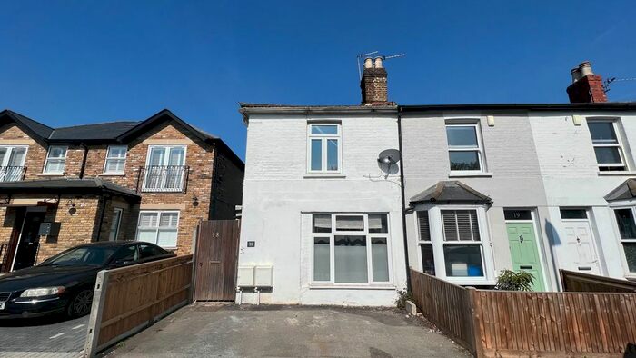 3 Bedroom Flat To Rent In Mill Lane, Carshalton, Surrey, SM5