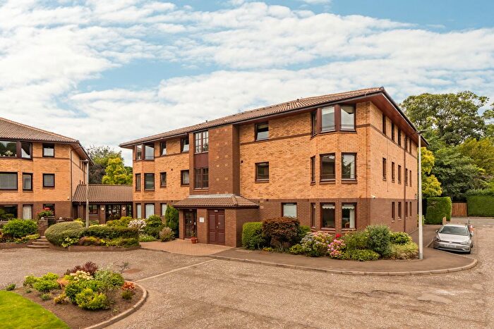 2 Bedroom Flat For Sale In / Barnton Avenue West, Edinburgh, EH4