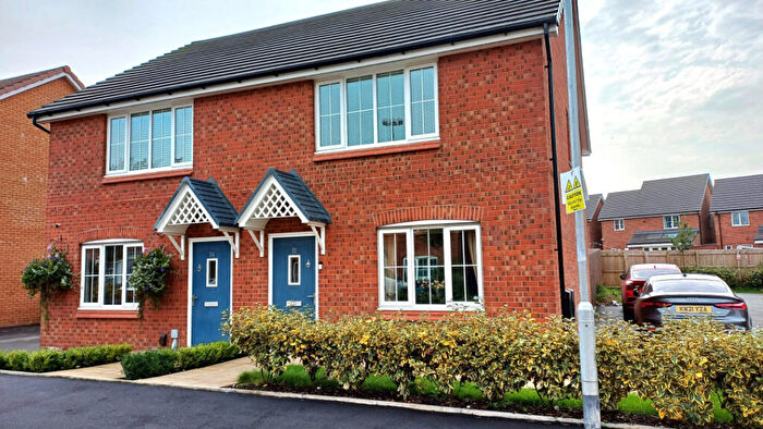 3 Bedroom Semi Detached House For Sale In Water Mill Avenue, Foxdenton, OL9