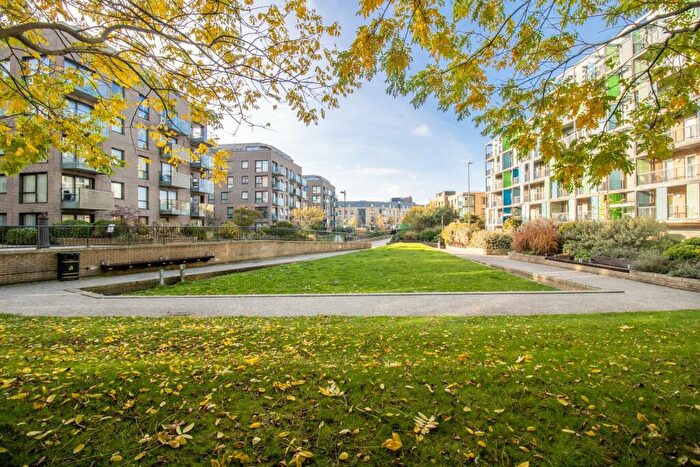 1 Bedroom Flat For Sale In Mill Park, Cambridge, CB1