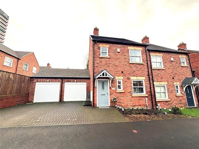 3 Bedroom Semi Detached House For Sale In Green Park, Coventry, West Midlands, CV1