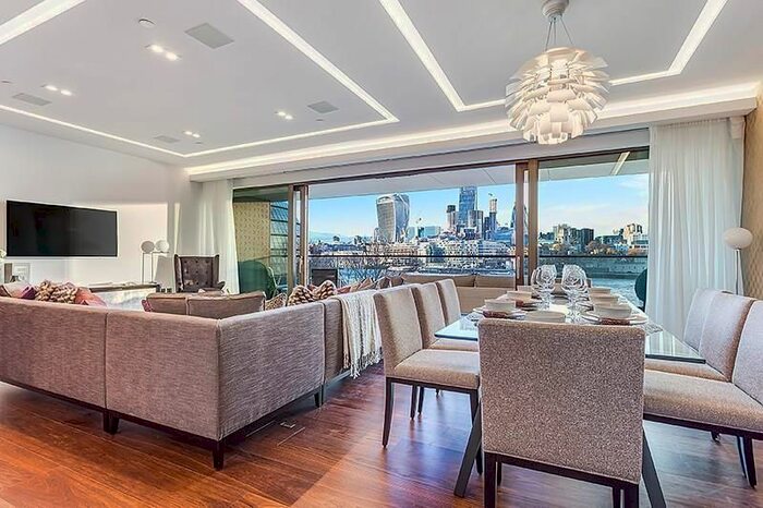 3 Bedroom Flat To Rent In Tower Bridge, Blenheim House, Duchess Walk, London, SE1