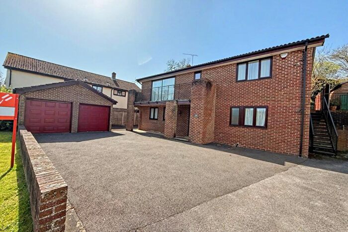 4 Bedroom Detached House For Sale In Fordingbridge, SP6
