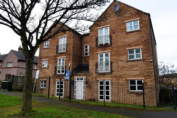 2 Bedroom Apartment To Rent In Bradley Boulevard, Huddersfield, West Yorkshire, HD2