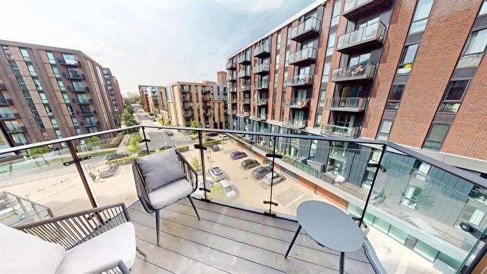 2 Bedroom Apartment For Sale In The Quarry, Middlewood Street, Salford, M5