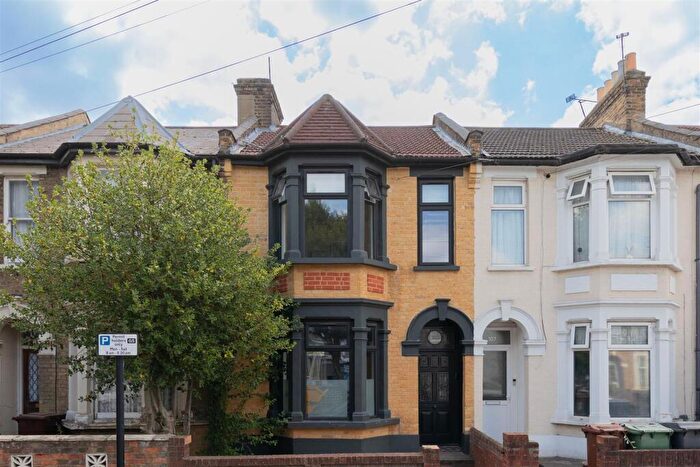 3 Bedroom House For Sale In Capworth Street, Leyton, E10