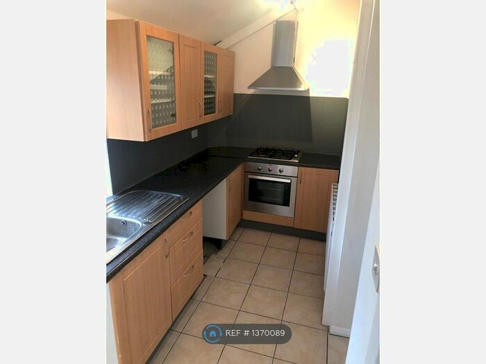 2 Bedroom Terraced House To Rent In Beech Street, Huddersfield, HD1