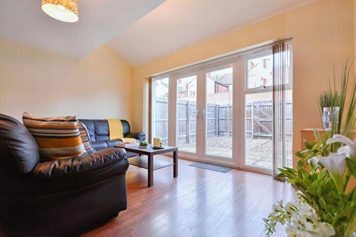 4 Bedroom Terraced House To Rent In Eastleigh Road, Leicester, LE3