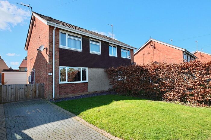 3 Bedroom Semi Detached House For Sale In Westfield Road, Sawtry, Huntingdon, PE28