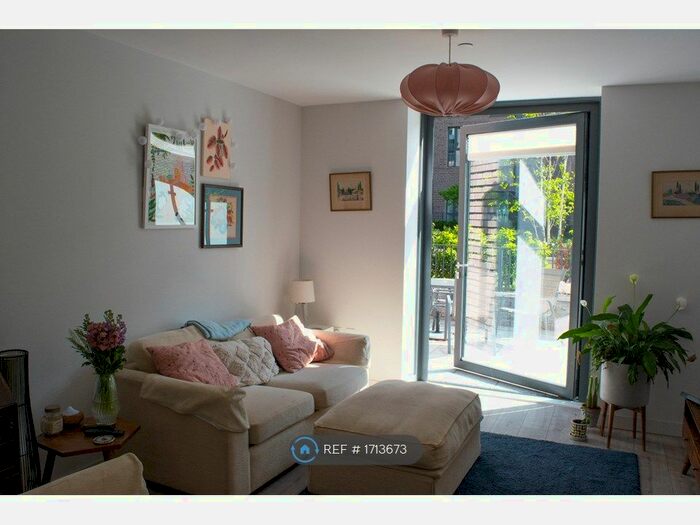 1 Bedroom Flat To Rent In Willowbrook House, London, N4