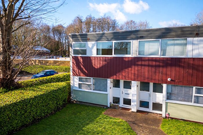 4 Bedroom End Of Terrace House For Sale In Punch Croft, Longfield, DA3