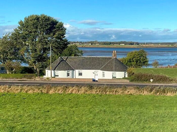 3 Bedroom Bungalow To Rent In Edenside, St Andrews, Fife, KY16