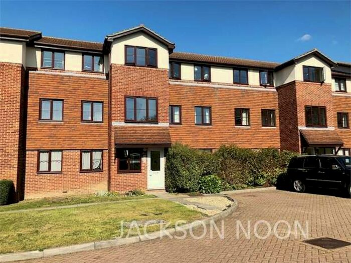 1 Bedroom Flat To Rent In Firle Court, Epsom, KT17