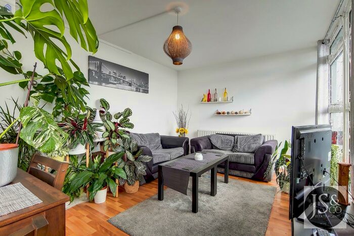 1 Bedroom Flat To Rent In Brydale House, Rotherhithe Street, London, SE16