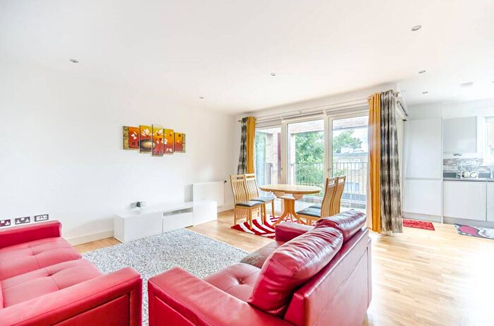 2 Bedroom Flat For Sale In Brandon Court, , Canning Town, London, E16