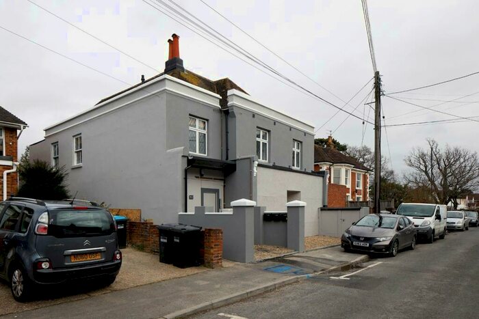 Flat To Rent In Newport Road, Burgess Hill, West Sussex, RH15