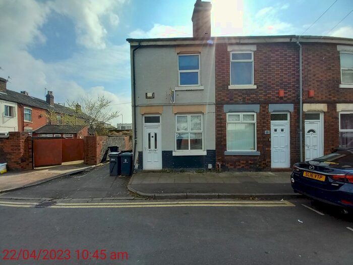 2 Bedroom End Of Terrace House To Rent In Boothen Road, Stoke, ST4