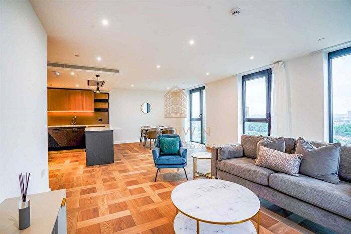 3 Bedroom Flat To Rent In Merino Gardens, London, E1W