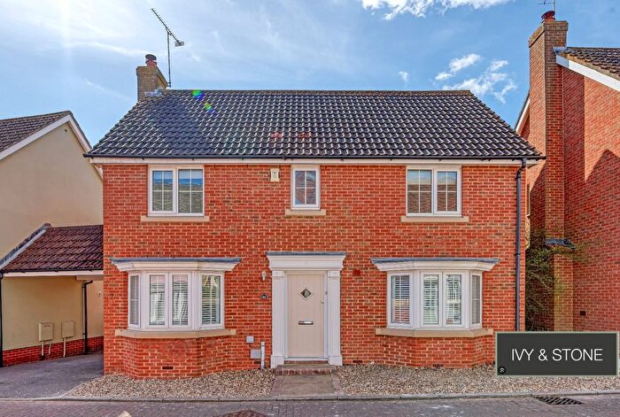 4 Bedroom Link Detached House To Rent In Judge Road, Springfield, Chelmsford, Essex, CM2