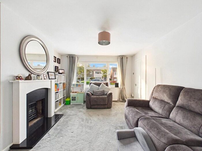 3 Bedroom End Of Terrace House For Sale In Deerswood, Kingswood, Bristol, BS15