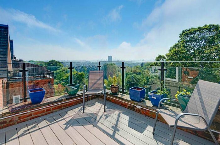 3 Bedroom Maisonette To Rent In Nassington Road, London, NW3