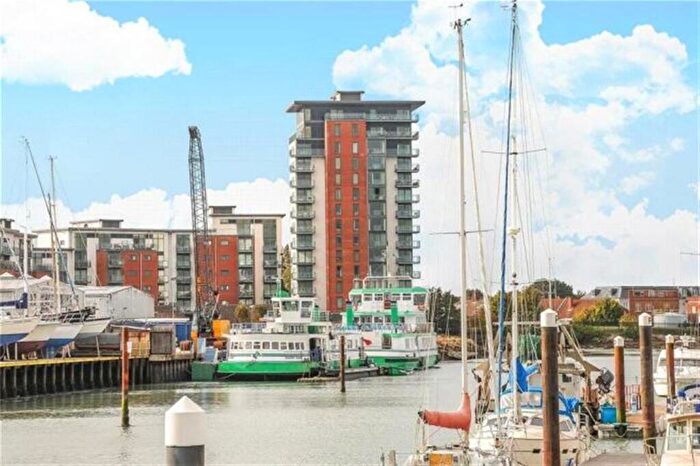 2 Bedroom Apartment For Sale In Rope Quays, Gosport, PO12