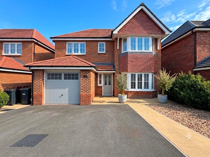 4 Bedroom Detached House For Sale In Esthwaite Close, Warton, PR4