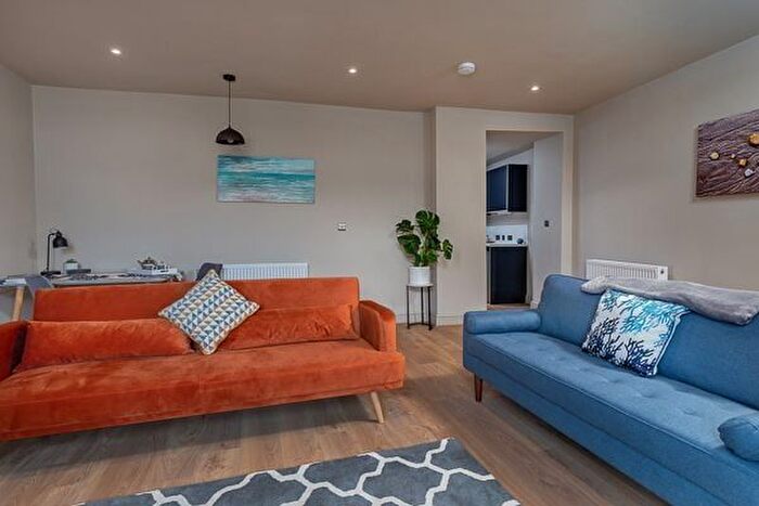 1 Bedroom Flat To Rent In Albemarle Crescent, Scarborough, YO11