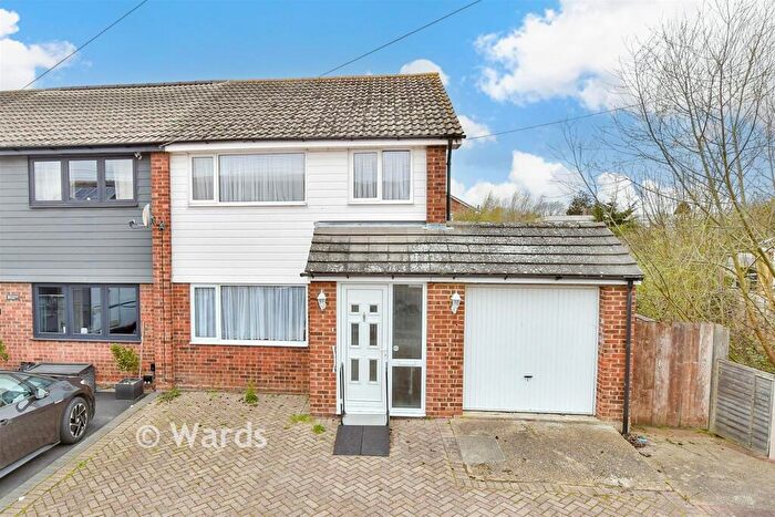 3 Bedroom Semi-Detached House For Sale In Armytage Close, Hoo, Rochester, Kent, ME3