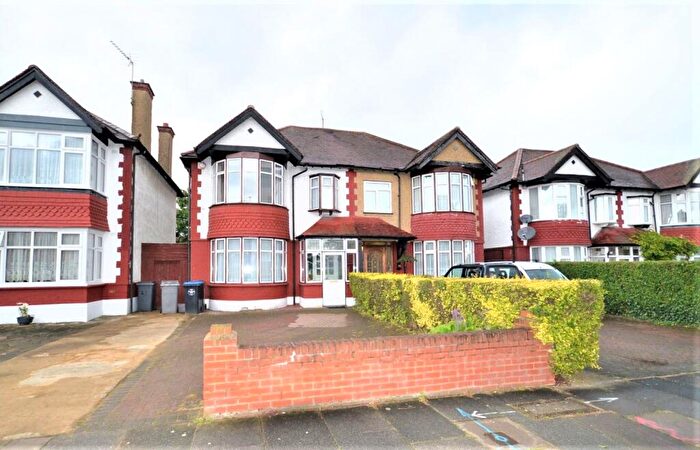3 Bedroom Semi Detached House For Sale In Castleton Avenue, Wembley, HA9