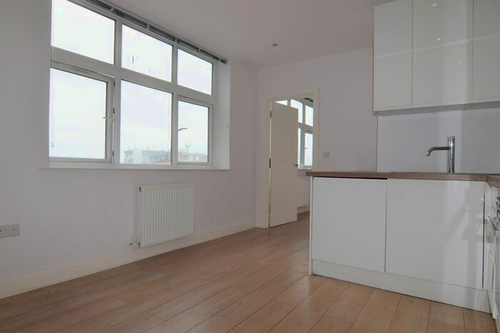 1 Bedroom Flat To Rent In Buckingham Street, Aylesbury, HP20