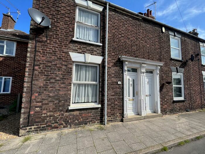 3 Bedroom Terraced House To Rent In Whitefriars Terrace, King's Lynn., PE30