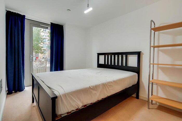 1 Bedroom Apartment To Rent In Roma Corte, Lewisham, SE13
