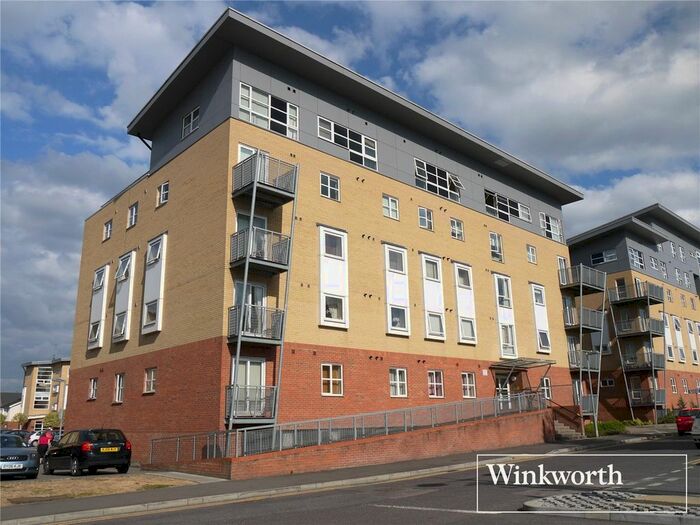 1 Bedroom Flat To Rent In Hepburn Court, Station Road, Borehamwood, Hertfordshire, WD6