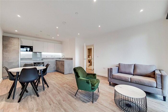 2 Bedroom Apartment To Rent In Fresh Wharf Road, Barking, Essex, IG11