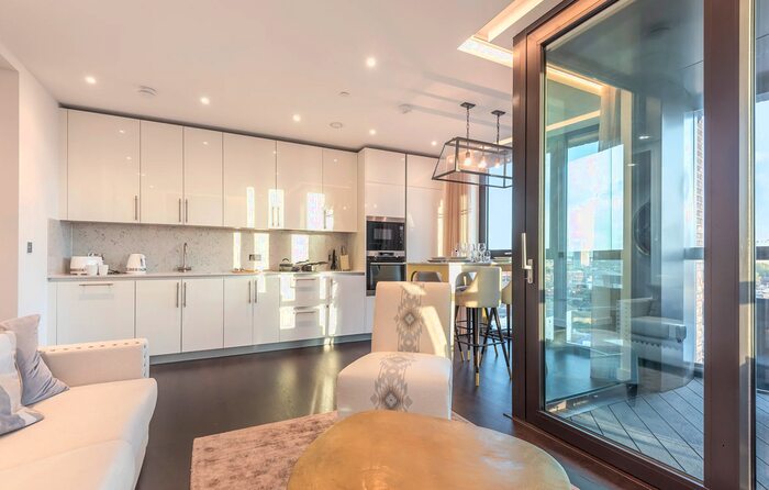 2 Bedroom Flat To Rent In Thornes House, The Residence, London, SW11