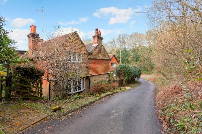4 Bedroom Cottage To Rent In Mackies Hill, Peaslake, Guildford, GU5