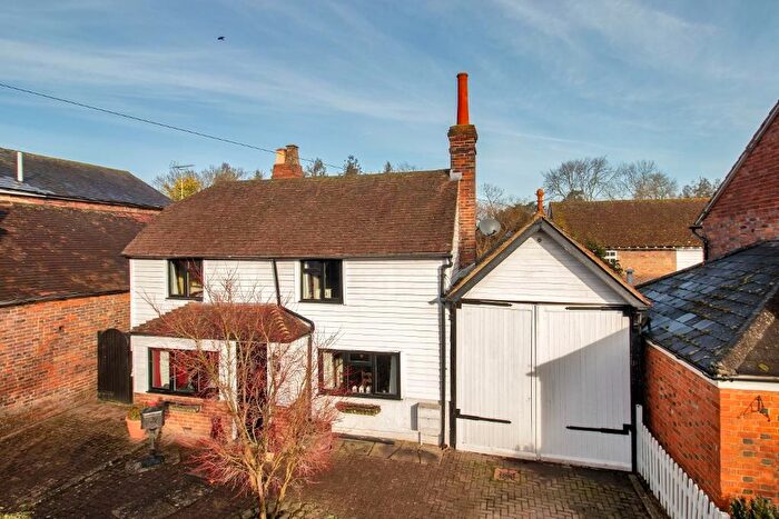 3 Bedroom Detached House For Sale In Chapel Lane, Staplehurst, Kent, TN12