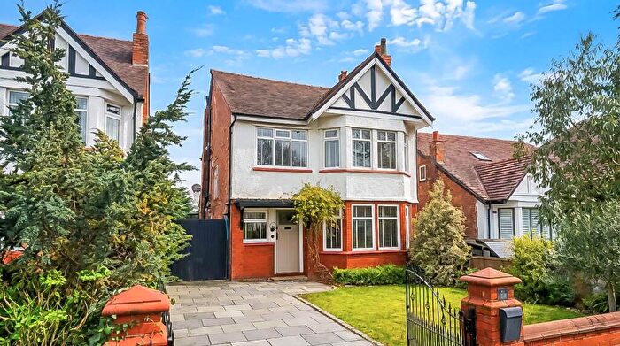 5 Bedroom Detached House For Sale In Henley Drive, Churchtown, PR9