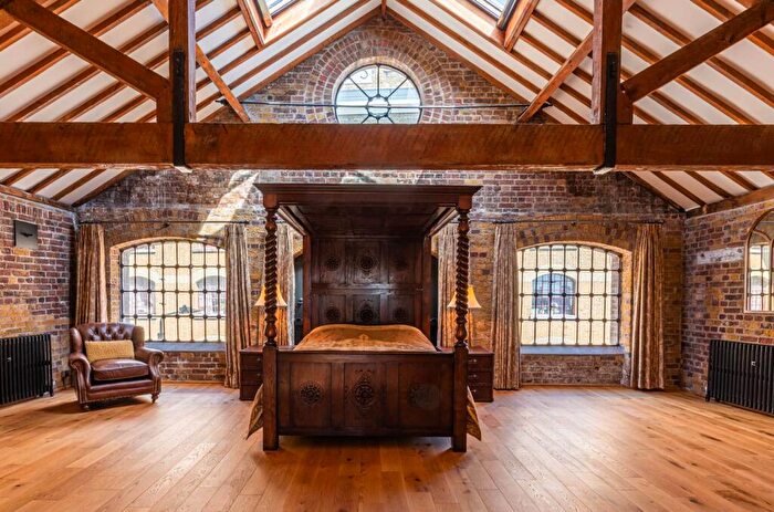 3 Bedroom Flat For Sale In Execution Dock, , Wapping, London, E1W