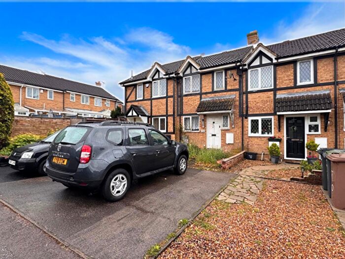 2 Bedroom Terraced House For Sale In Swan Mead, Luton, LU4