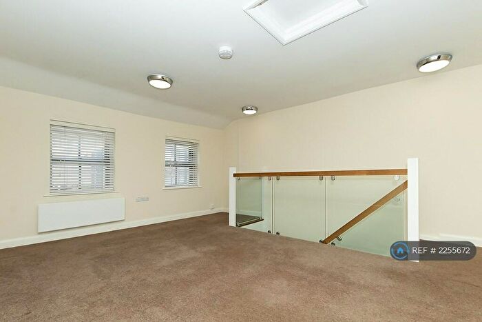 1 Bedroom Flat To Rent In Boughton, Chester, CH3